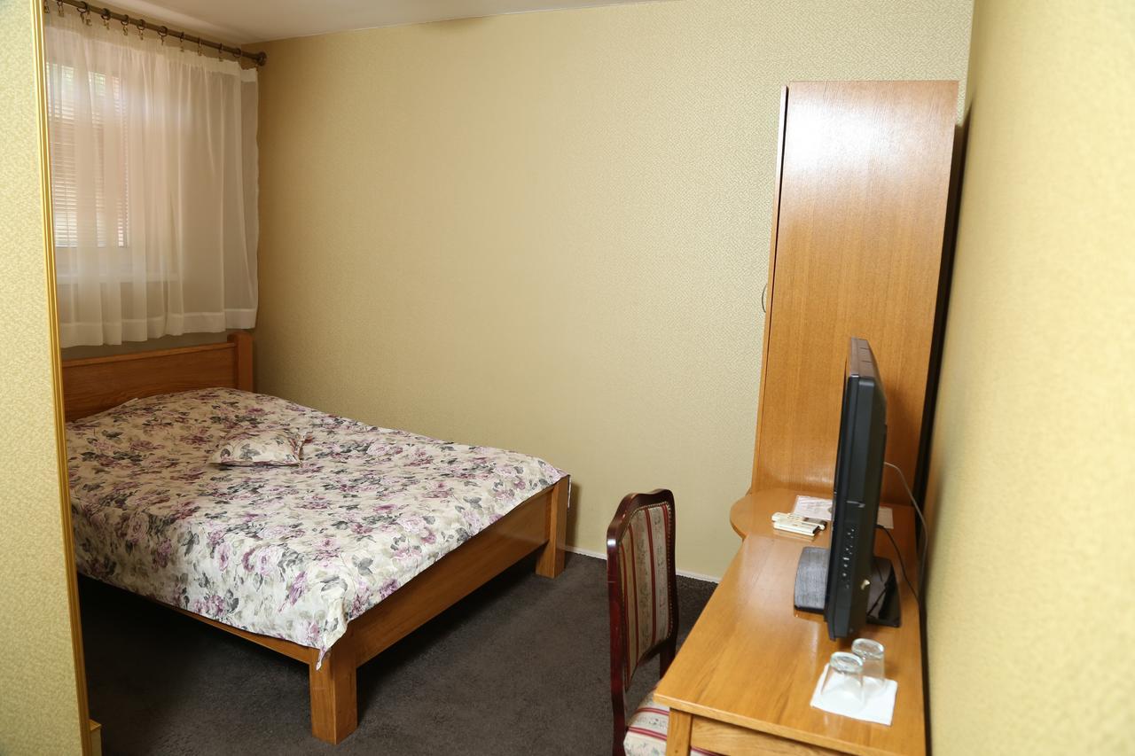 B&B Vila Bela Ruza Sremska Mitrovica Extérieur photo