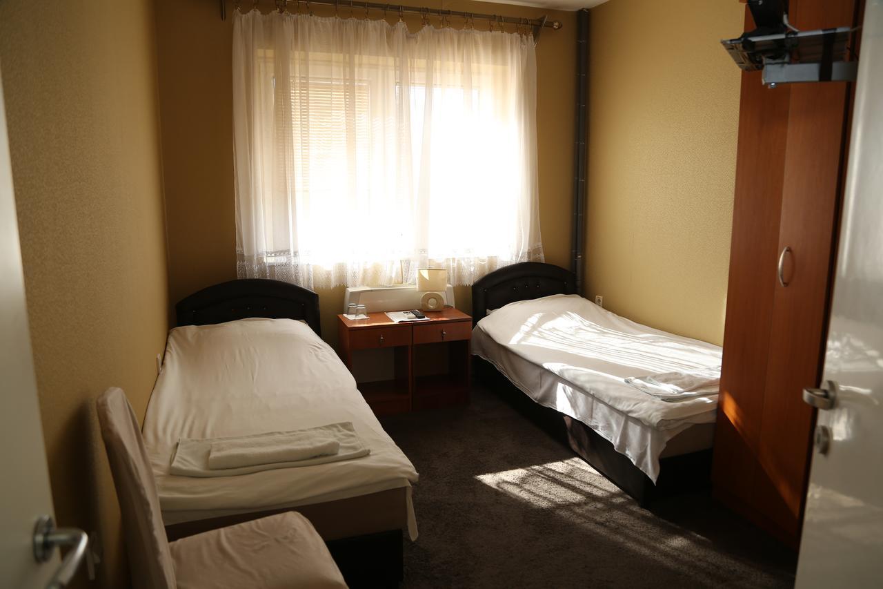 B&B Vila Bela Ruza Sremska Mitrovica Extérieur photo