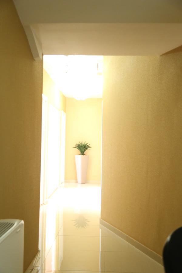 B&B Vila Bela Ruza Sremska Mitrovica Extérieur photo